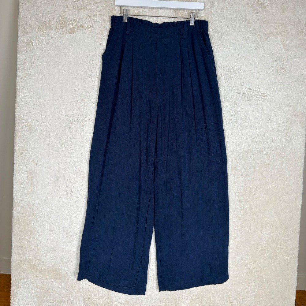 Halara Navy Blue Pleated Wide Leg High Waisted Pants Large Rayon Blend